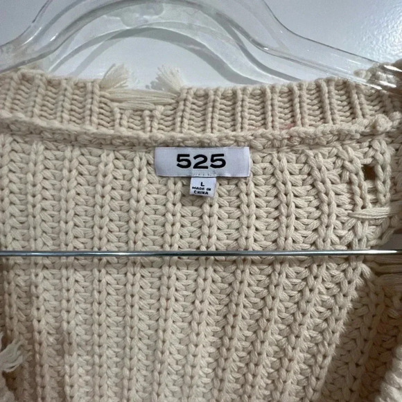525 Distressed V neck sweater - Picture 3 of 6